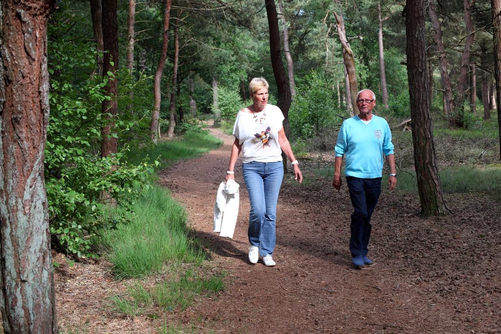 Natuurpark De Witte Bergen Hotell Rouveen Rum bild