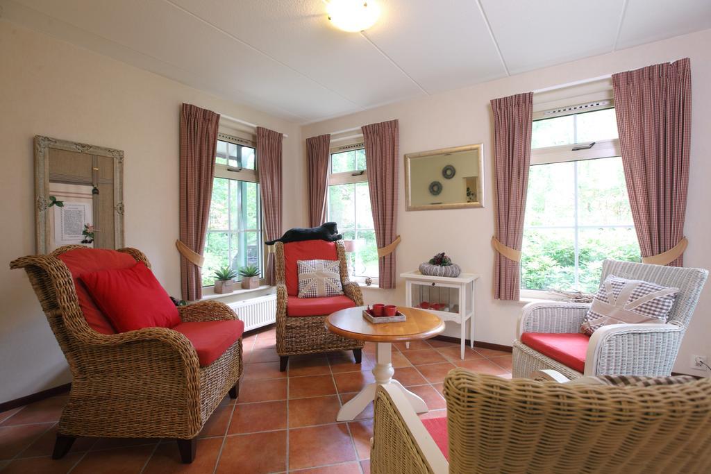 Natuurpark De Witte Bergen Hotell Rouveen Rum bild